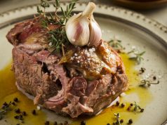 Épaule d’agneau confite : astuces et recettes pour une réussite garantie Épaule d’agneau confite : astuces et recettes pour une réussite garantie